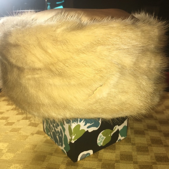 REAL Rabbit Fur - Picture 6 of 6